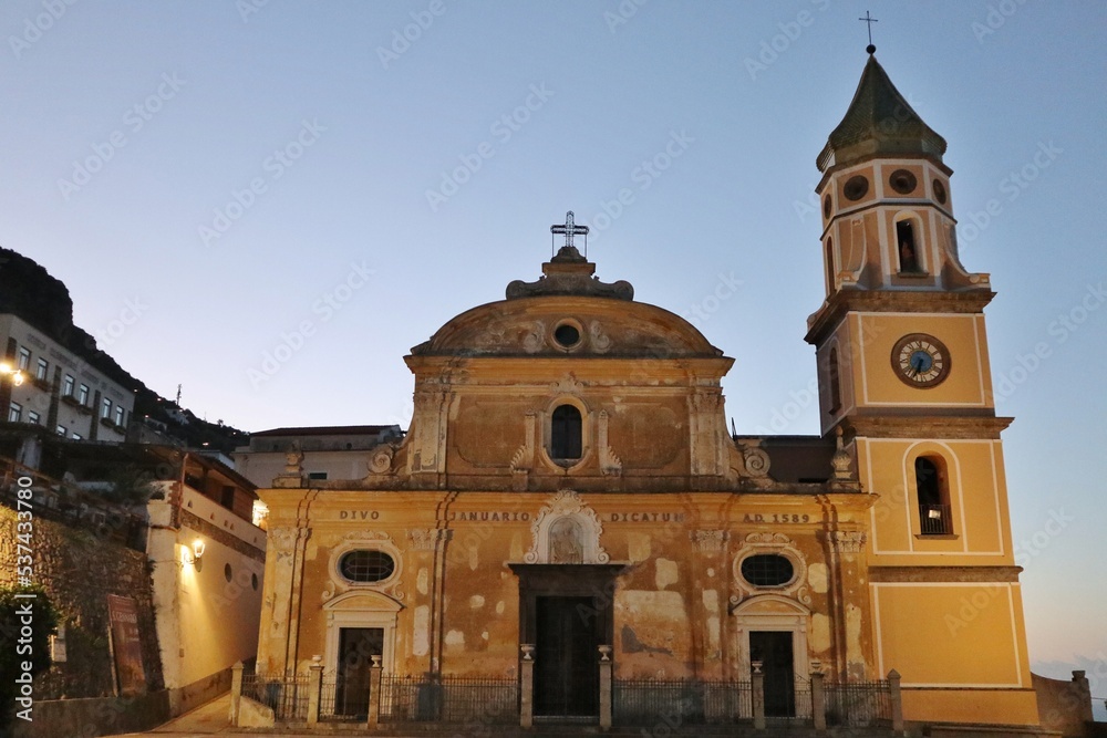 Praiano - Facciata della Chiesa di San Gennaro all'alba