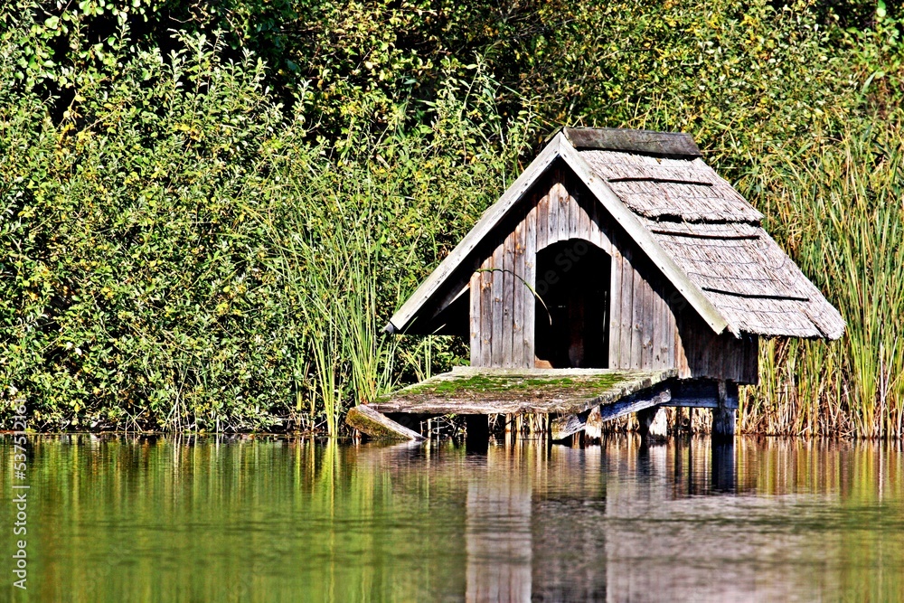 Entenhaus im See Entenhaus im See