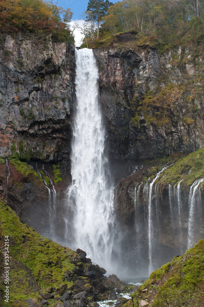 Fototapeta premium 華厳の滝
