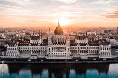 Obraz na płótnie Aerial Drone Photo - Sunrise over the Hungarian Parliament Building. Budapest. w salonie