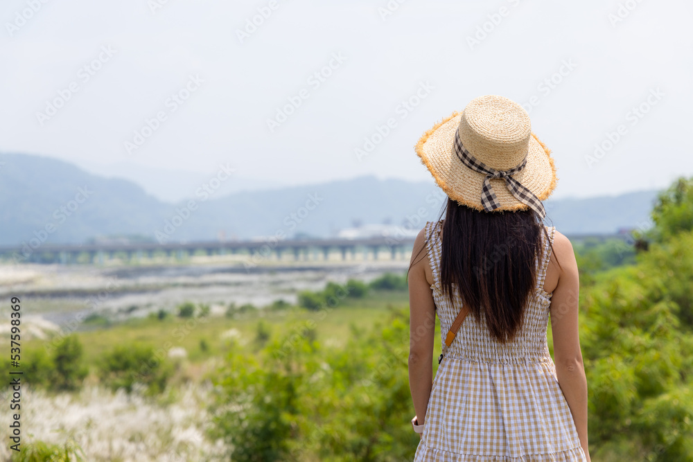 Travel woman look at the scenery view