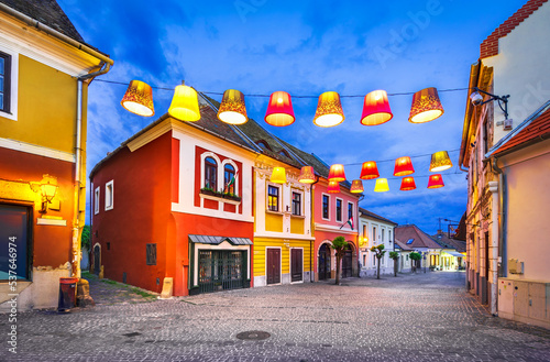 Obraz na płótnie Szentendre, Hungary - Beautiful downtown, Danuber riverbank w salonie