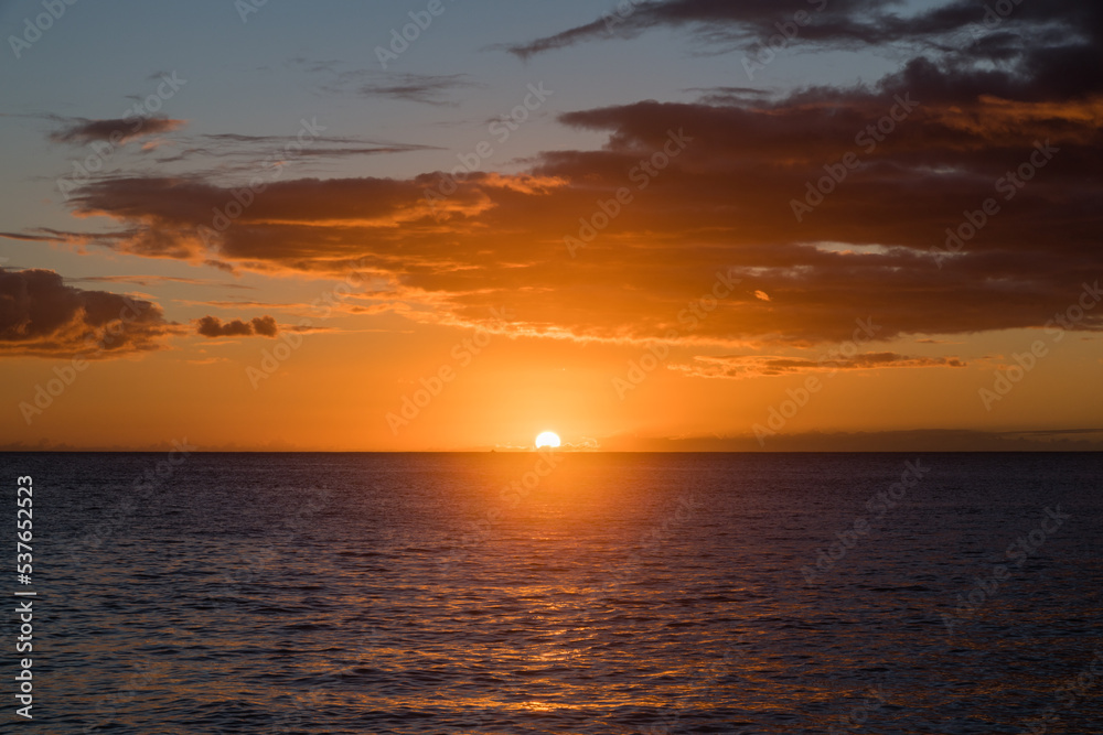Beautiful sunset on Oahu, Hawaii Beautiful sunset on Oahu, Hawaii