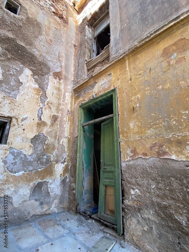Fototapeta Naklejka Na Ścianę i Meble -  Abandoned Greek property