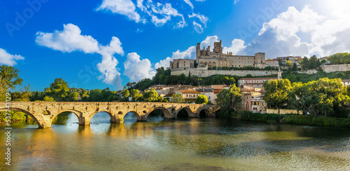 The old bridge and the Saint-Nazaire cathedral, in Béziers, France
