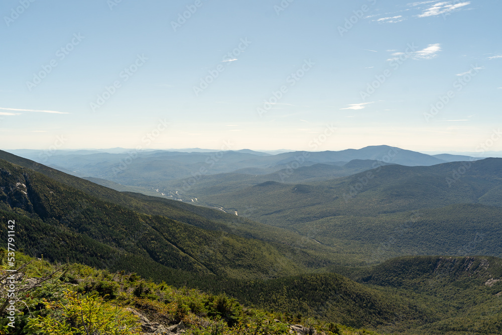 Magnificent Hiking trip to Mount Lafayette on a clear summer day