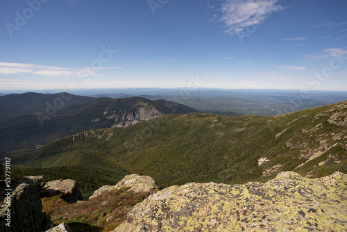 Magnificent Hiking trip to Mount Lafayette on a clear summer day © Philippe