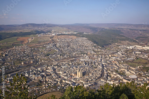 Photo aérienne de Mende centre ville Lozère ,monument, toiture lauze, maisons traditionnelles Lozère., Mende , préfecture Lozère, vue aérienne, photo aérienne Occitanie