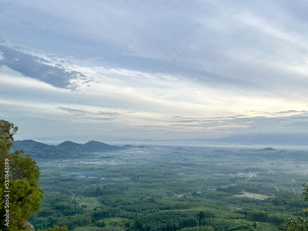 Obraz premium Sea of mist, Rain forest in (Khao Luang Nakhon Si Thammarat, Thailand)