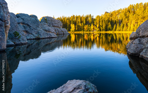 Fototapeta Naklejka Na Ścianę i Meble -  Fall Color Reflecting on Sylvan Lake, Custer State Park, South Dakota, USA