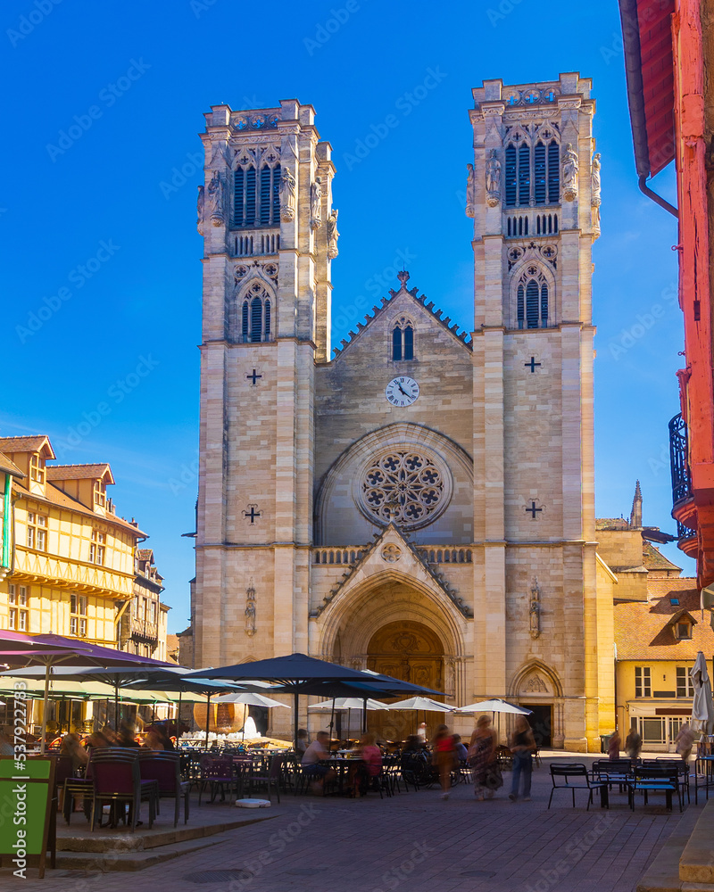 Cathedrale Saint-Vincent de Chalon-sur-saone. France