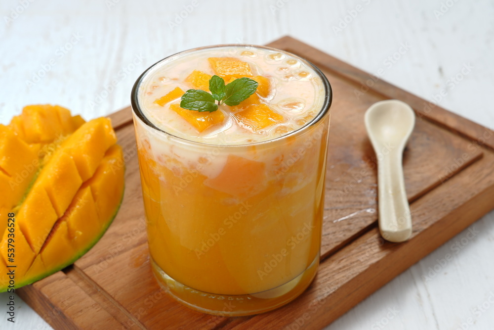sweet and creamy sago mango dessert,asian mango dessert, also known as Mango Lolo sweet and creamy sago mango dessert,asian mango dessert, also known as Mango Lolo