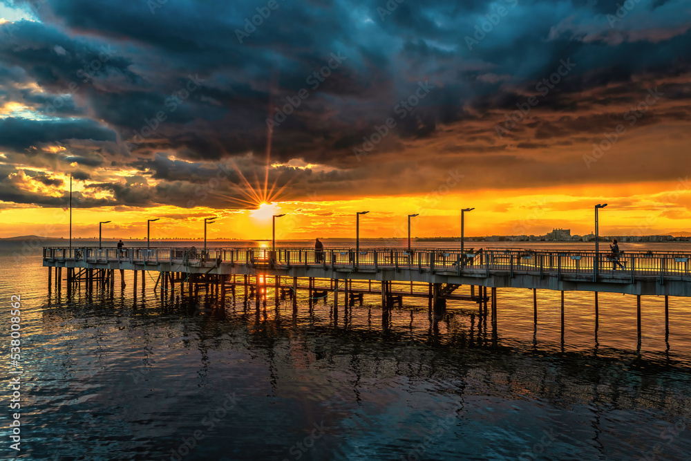 Fototapeta premium sunset at the pier