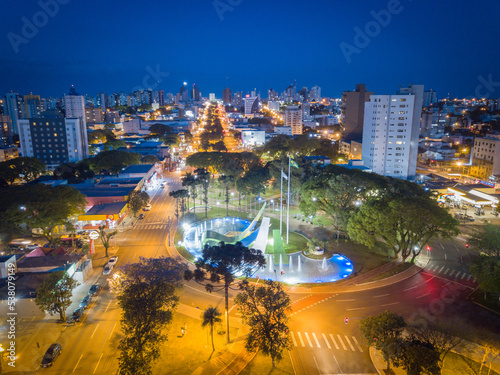 Anoitecer e Visão Aérea com drone da Cidade de Cascavel, Paraná, Brasil. photo