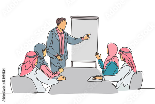 One continuous line drawing of young muslim business coach deliver business training at company meeting. Islamic clothing shemag, kandura, scarf, keffiyeh. Single line draw design vector illustration