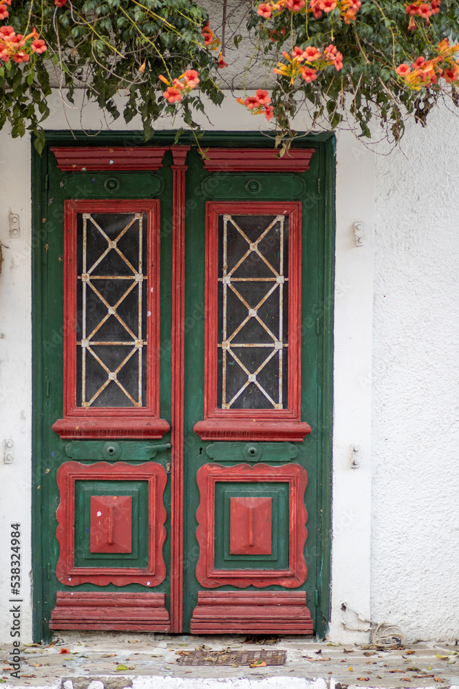 ciekawe drzwi na wyspie Thassos - obrazy, fototapety, plakaty 