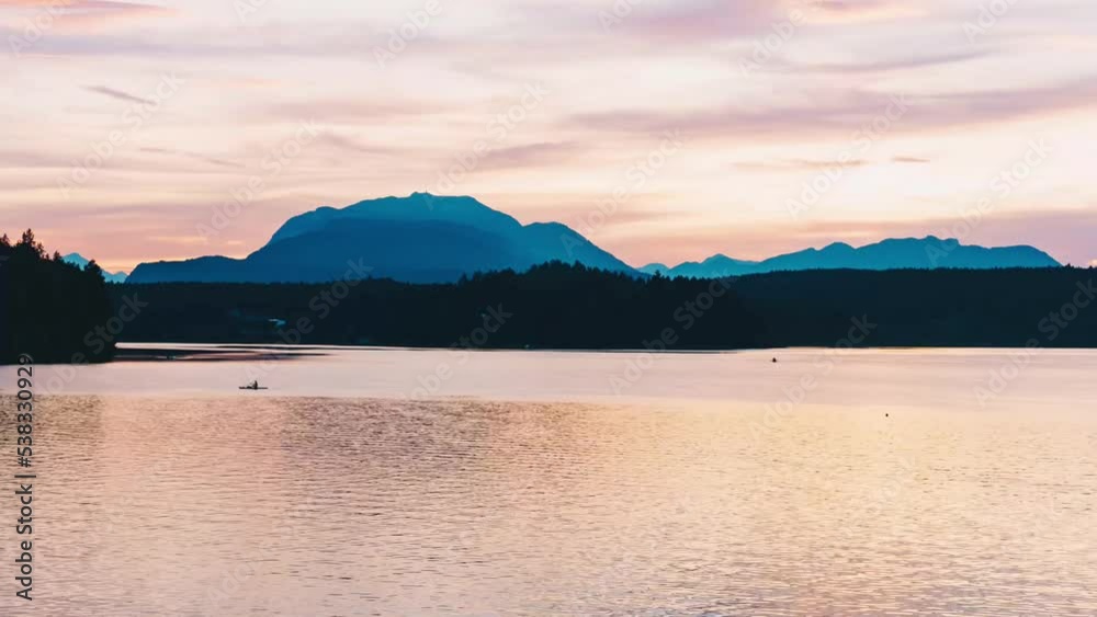 Faaker See in Kärnten. Zeitraffer am Seeufer des traumhaft schönen Urlaubsziel in Österreich. Faaker See in Kärnten. Zeitraffer am Seeufer des traumhaft schönen Urlaubsziel in Österreich.