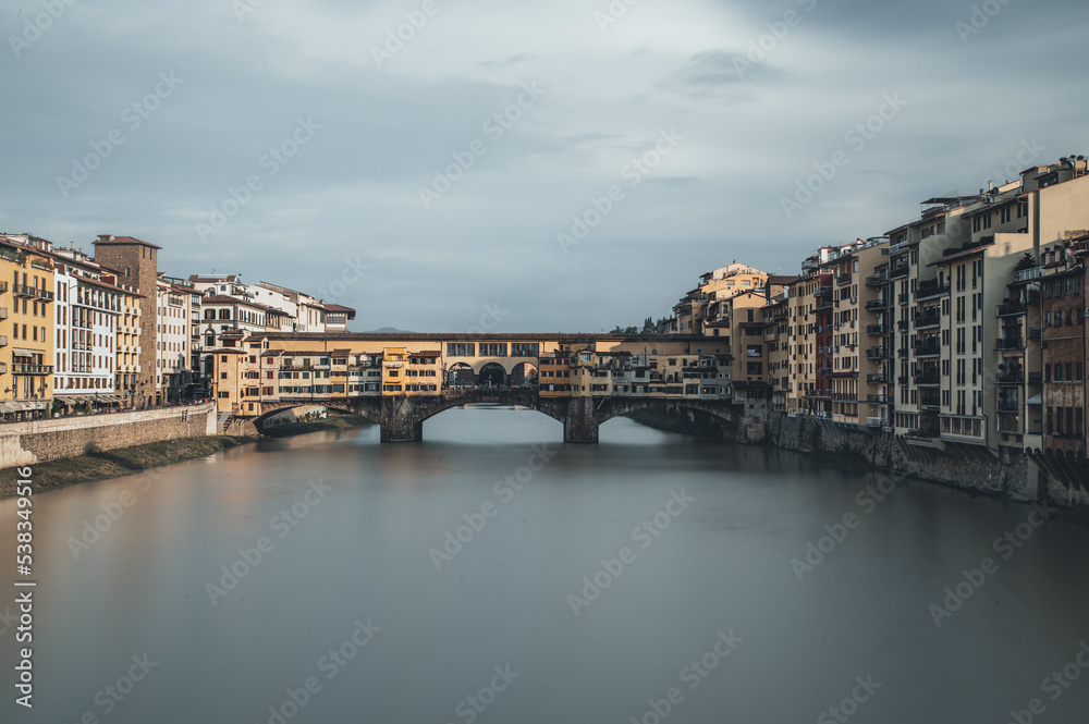 Bekannte Brücke in der Florenz, Italien