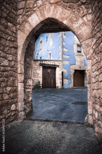 Entry into the medieval wall to Urizarra - Peñacerrada, Alava, Basque Country.