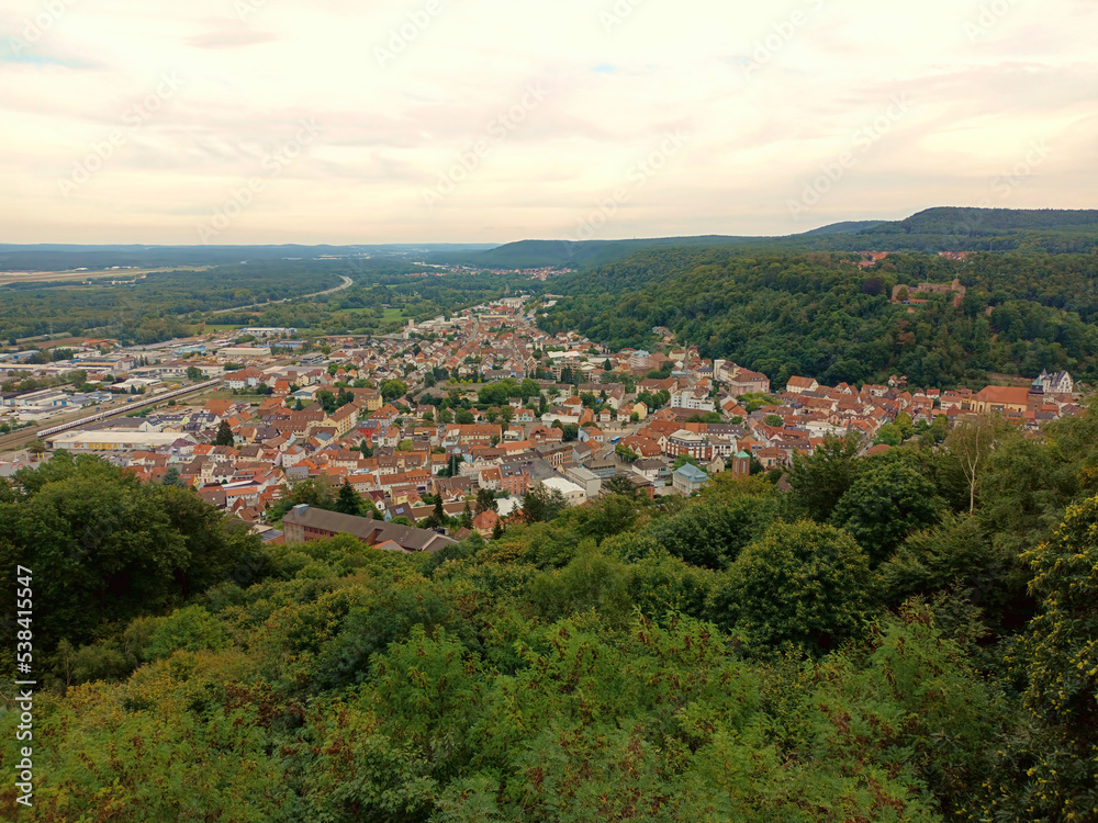 Blick auf Landstuhl (Sickingenstadt) in der Westpfalz im Bundesland Rheinland-Pfalz.