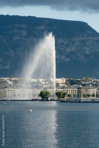 Lake and fountain of Genevea
