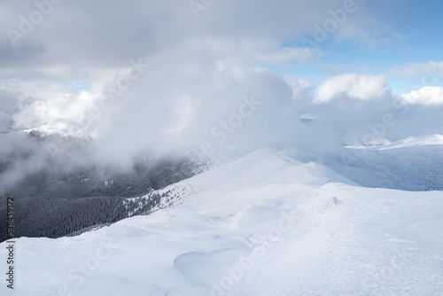 Winter weather in the mountains © Oleksandr Kotenko