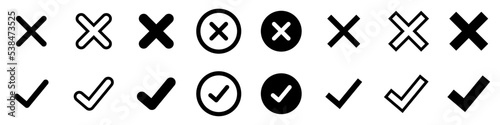 Conjunto de iconos de marca de verificación y x. Aprobación y eliminar. Ilustración vectorial photo