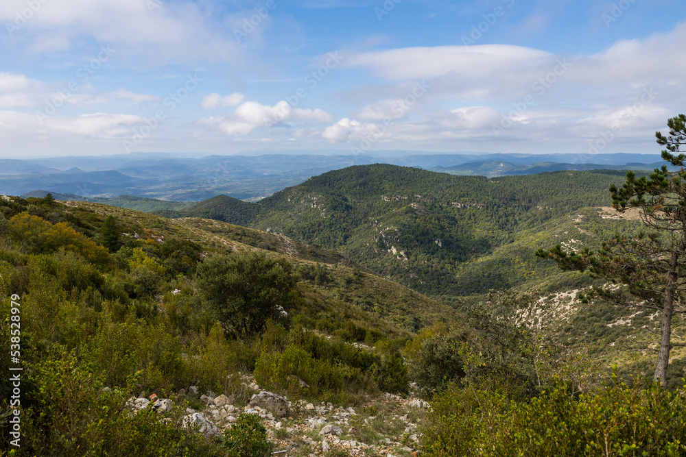 Paysage depuis le sommet du Mont Saint-Baudille Paysage depuis le sommet du Mont Saint-Baudille
