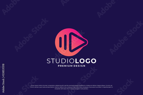 modern music logo design. play icon with gradient color.