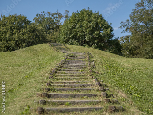 青空に続く階段