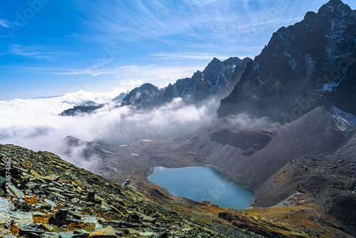 Sua Maestà il Monviso: i laghi, le vette e le valli di questa meravigliosa montagna delle Alpi Cozie photo