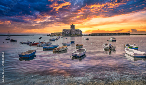 Schilderij op canvas The fortress in Trapani harbor on Sicily