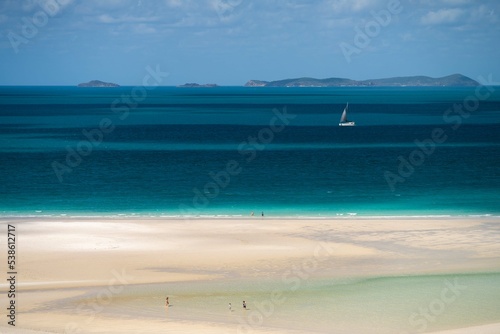Fototapeta Naklejka Na Ścianę i Meble -  tropical island white sand beach on the ocean
