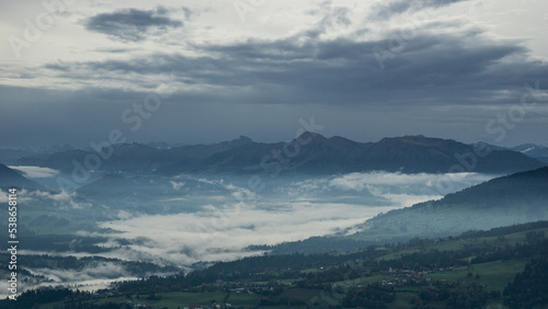 Wolkenstimmung im Bregenzerwald, blick vom Pfänder richtung Osten im Oktober.