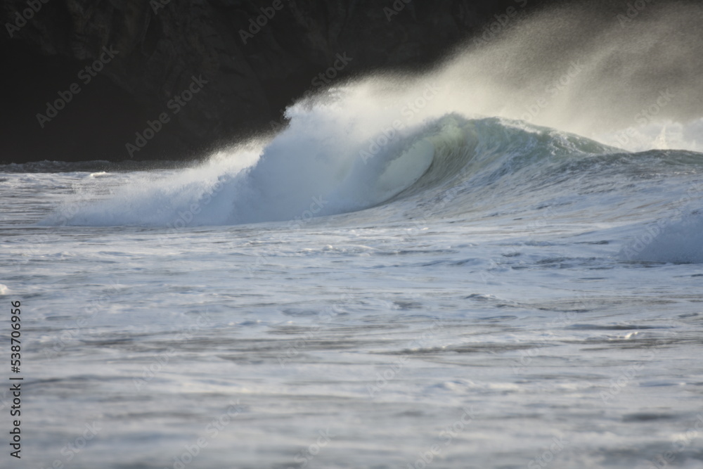 Fototapeta premium The sea brings out its most beautiful waves for surfing