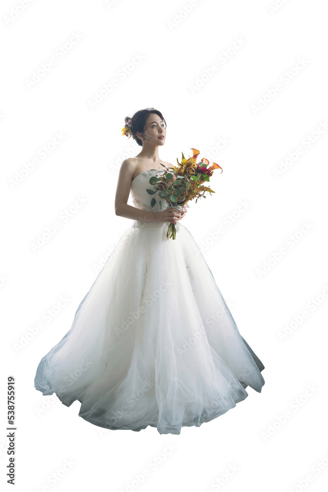 ウェディングドレスの女性　背景透過PNG　切り抜き写真