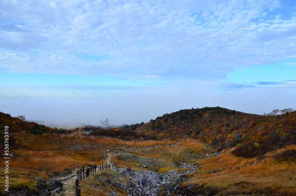 Mt Kurikoma is a volcano on the prefectural borders of Akita, Iwate and Miyagi. It is famous for having a wide range of mountain plants and amazing fall foliage. It is known as one of Japan’s best Mt.