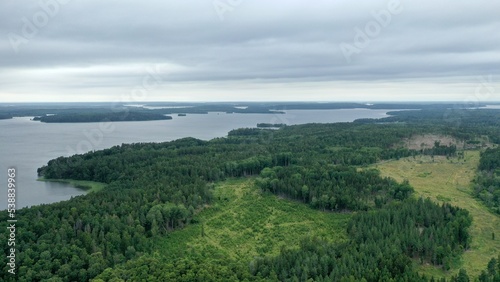 sur les bords du lac Mälar (Mälaren) en Suède	