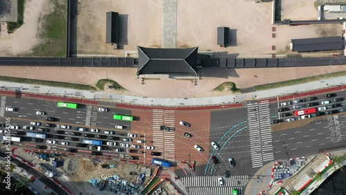 한국의 문화재인 경복궁의 전경을 드론으로 Top에서 촬영