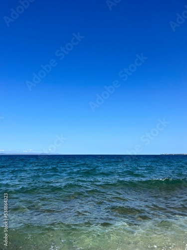 bright blue sea horizon, seascape with blue sea, natural background © Oksana