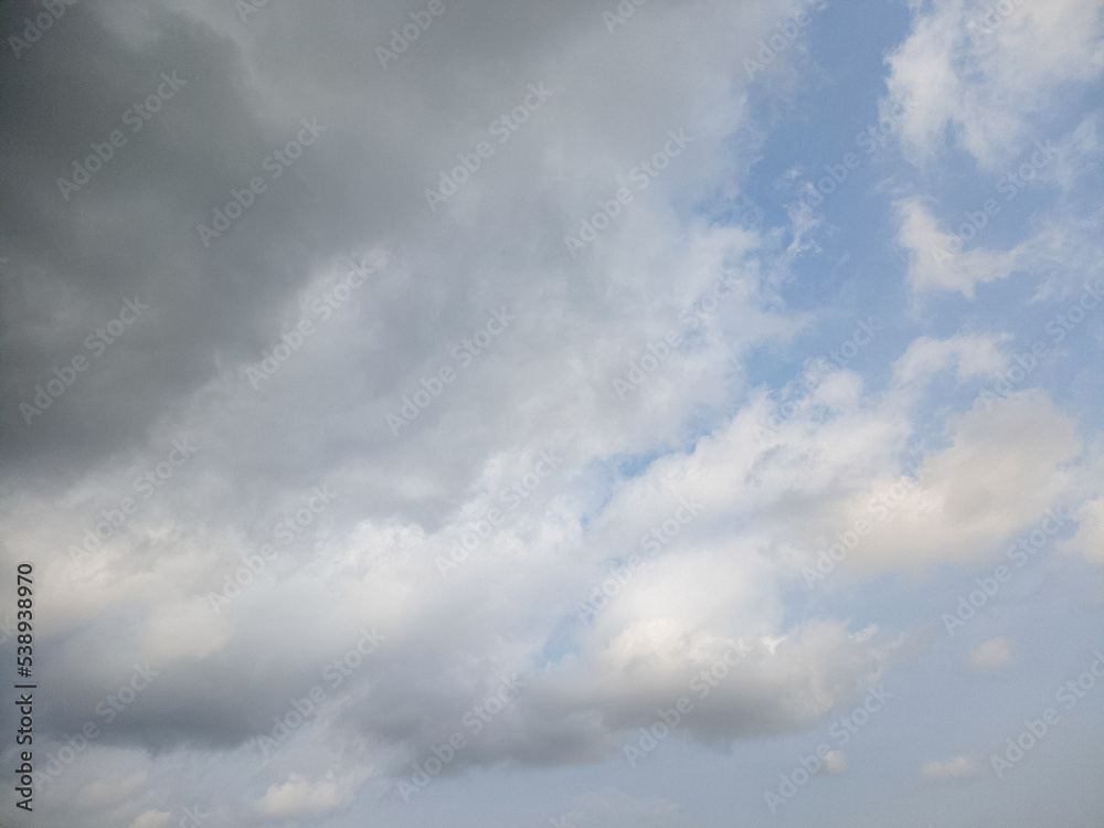 defocus clouds in the rainy season. cloud shot with blur technique