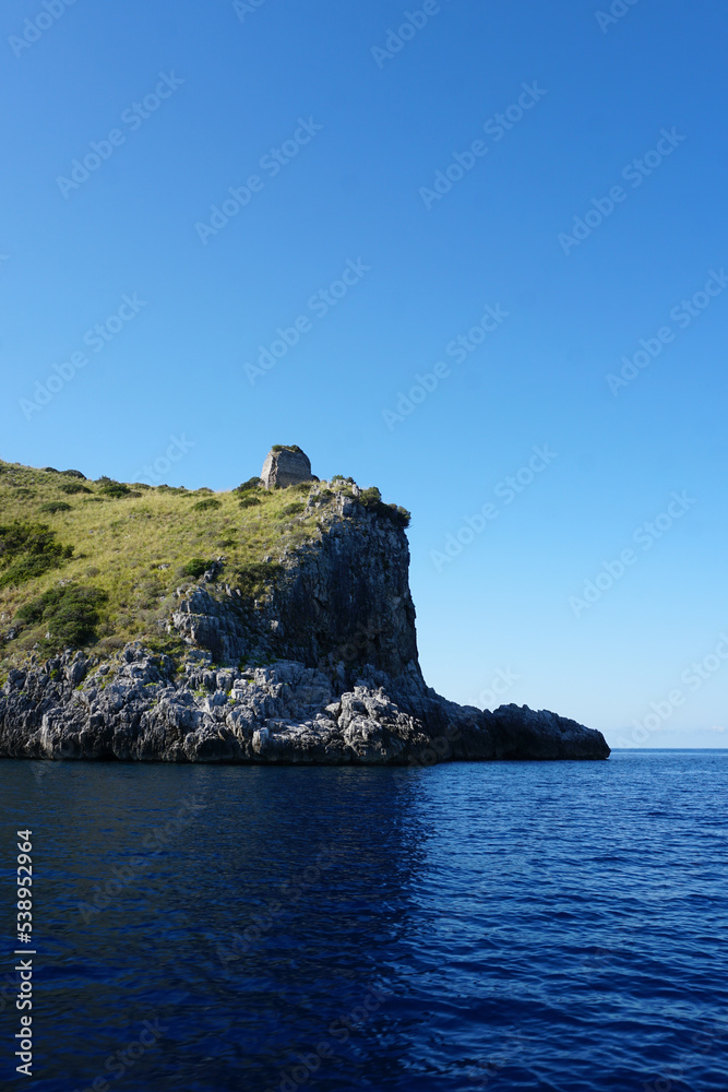Naklejka premium Area Marina Protetta Costa degli Infreschi, gita in barca. Campania