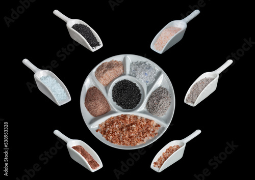  Compartmental dish with various types of salt