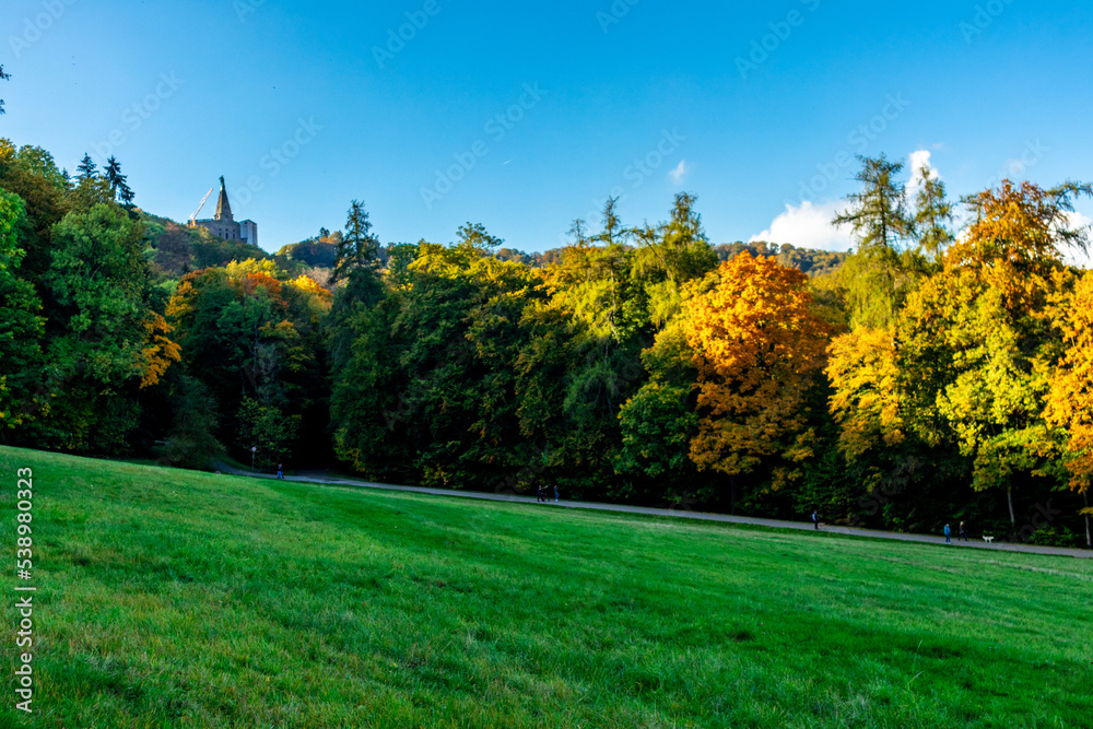 Herbstspaziergang durch den wunderschönen Bergpark Kassel Wilhelmshöhe - Hessen - Deutschland