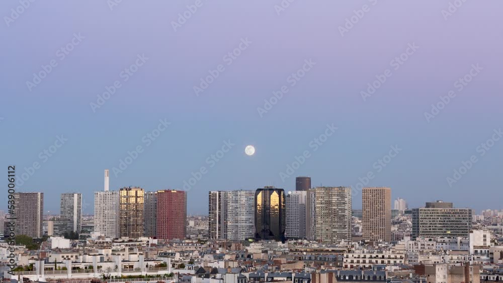 Timelapse Paris levé de lune