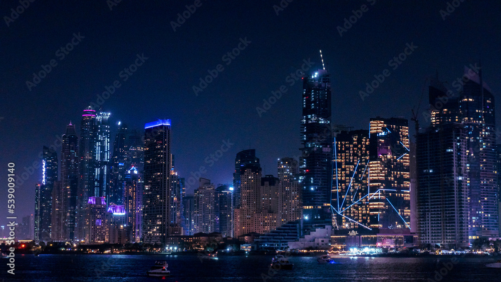 Naklejka premium Dubai Towers skyline view