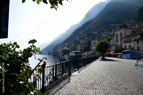 Cuadro en lienzo Argegno, Lake Como, Italy