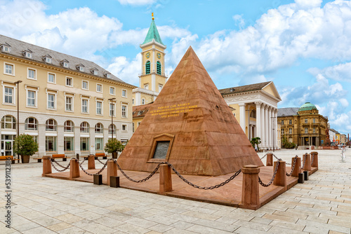 Fotografie, Obraz Karlsruhe pyramid on market square