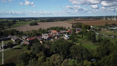 Aerial Shot von dem Dort Kantow in Brandenburg, Deutschland