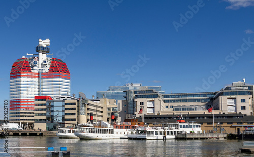 The Lilla Bommen (Building in Gothenburg ) named after the surrounding location of Lilla Bommen, commonly referred to as Läppstiftet (The Lipstick),[1] is an 86m (282 ft), 22 floor building. photo